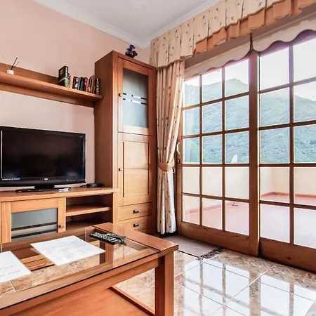 Solarium Valley Retreat 3-br